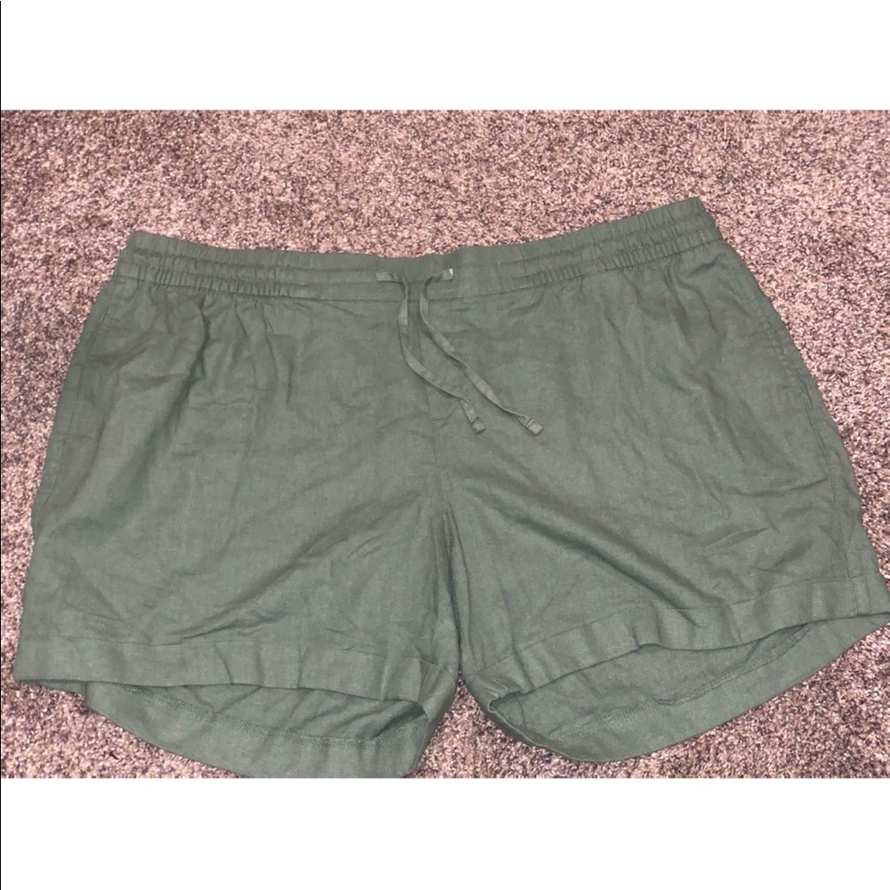 Green shorts from Old Navy. Comfy to wear size XL